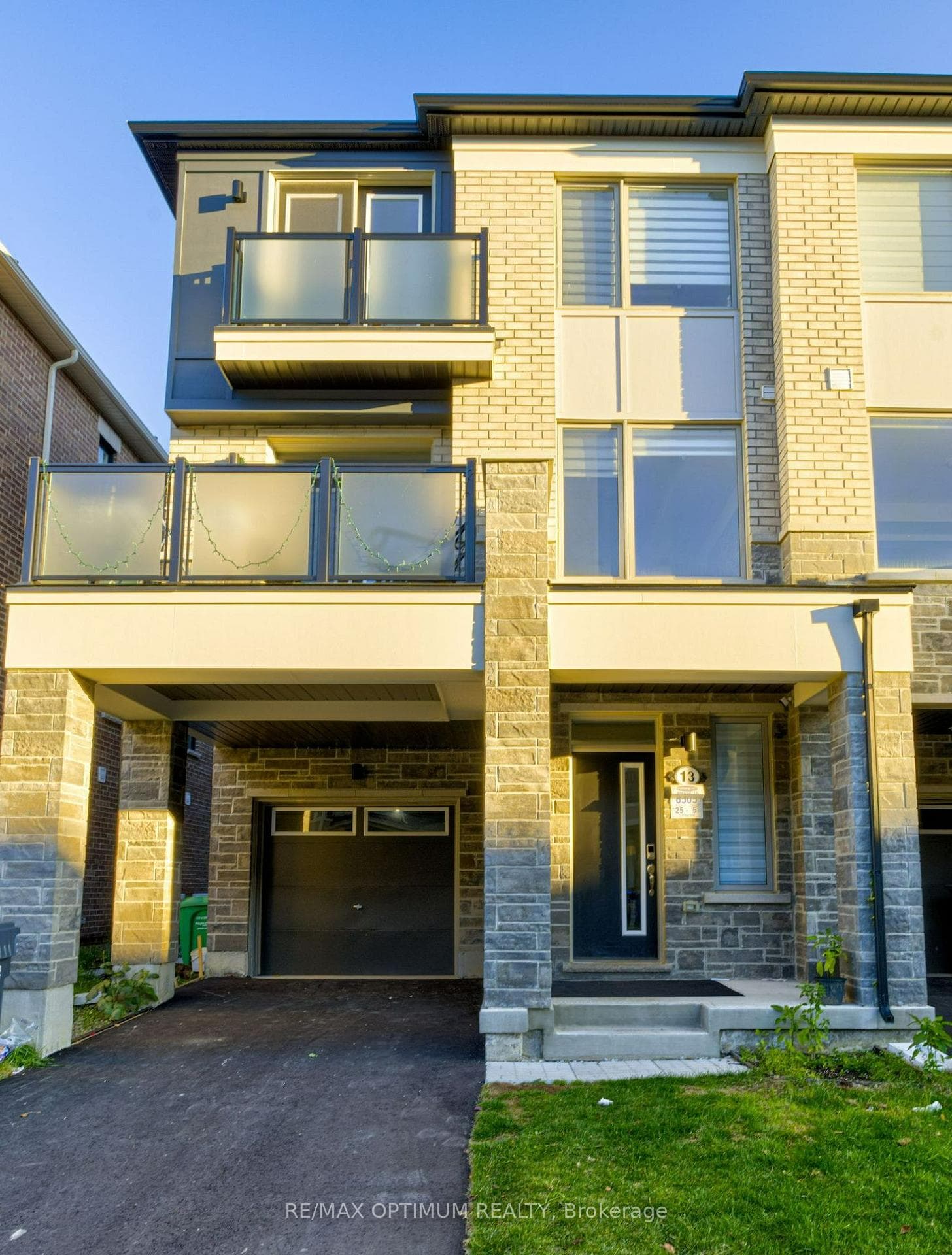 13 Melmar Street, Brampton, ON L7A 5K3 - Photo 1