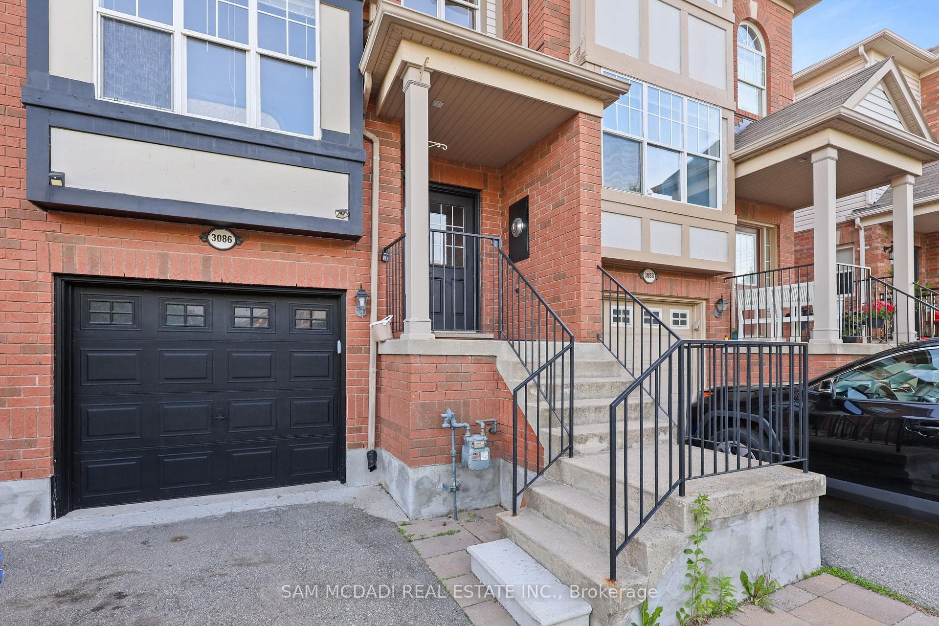 3086 Stornoway Circle, Oakville, ON L6M 5J1 - Photo 1