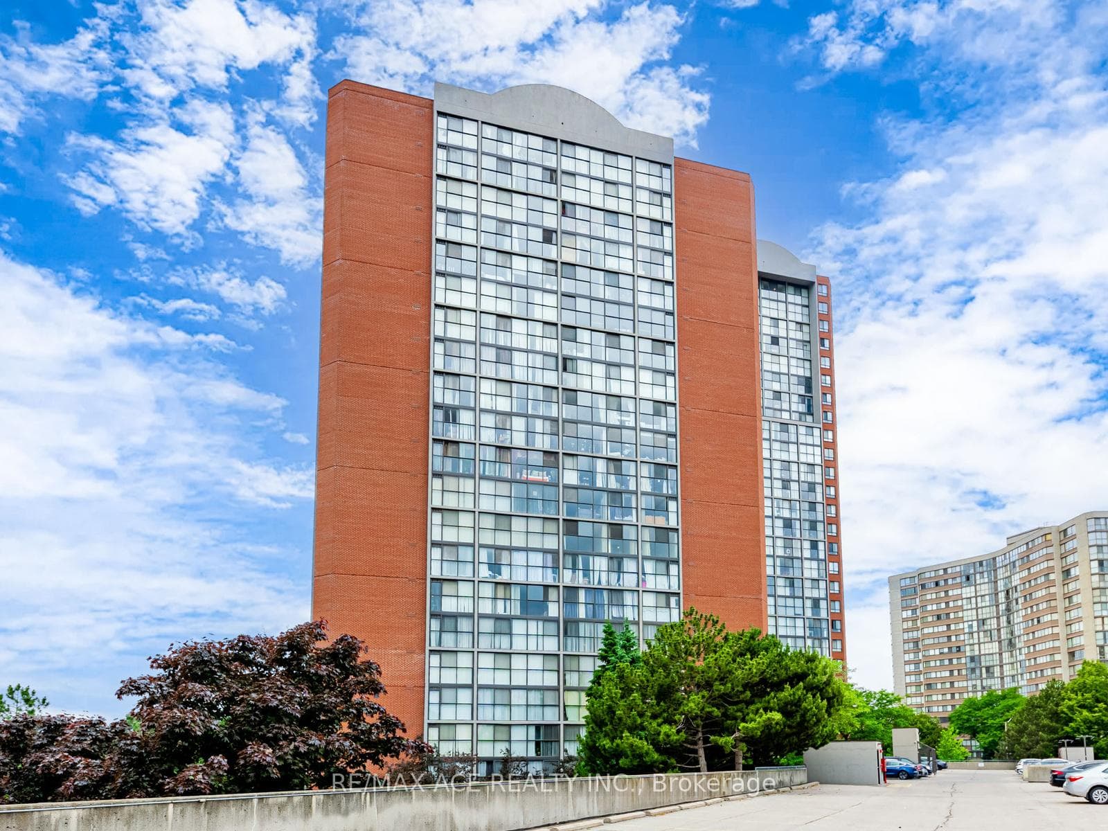 4205 Shipp Drive Unit 1209, Mississauga, ON L4Z 2Y9 - Photo 1
