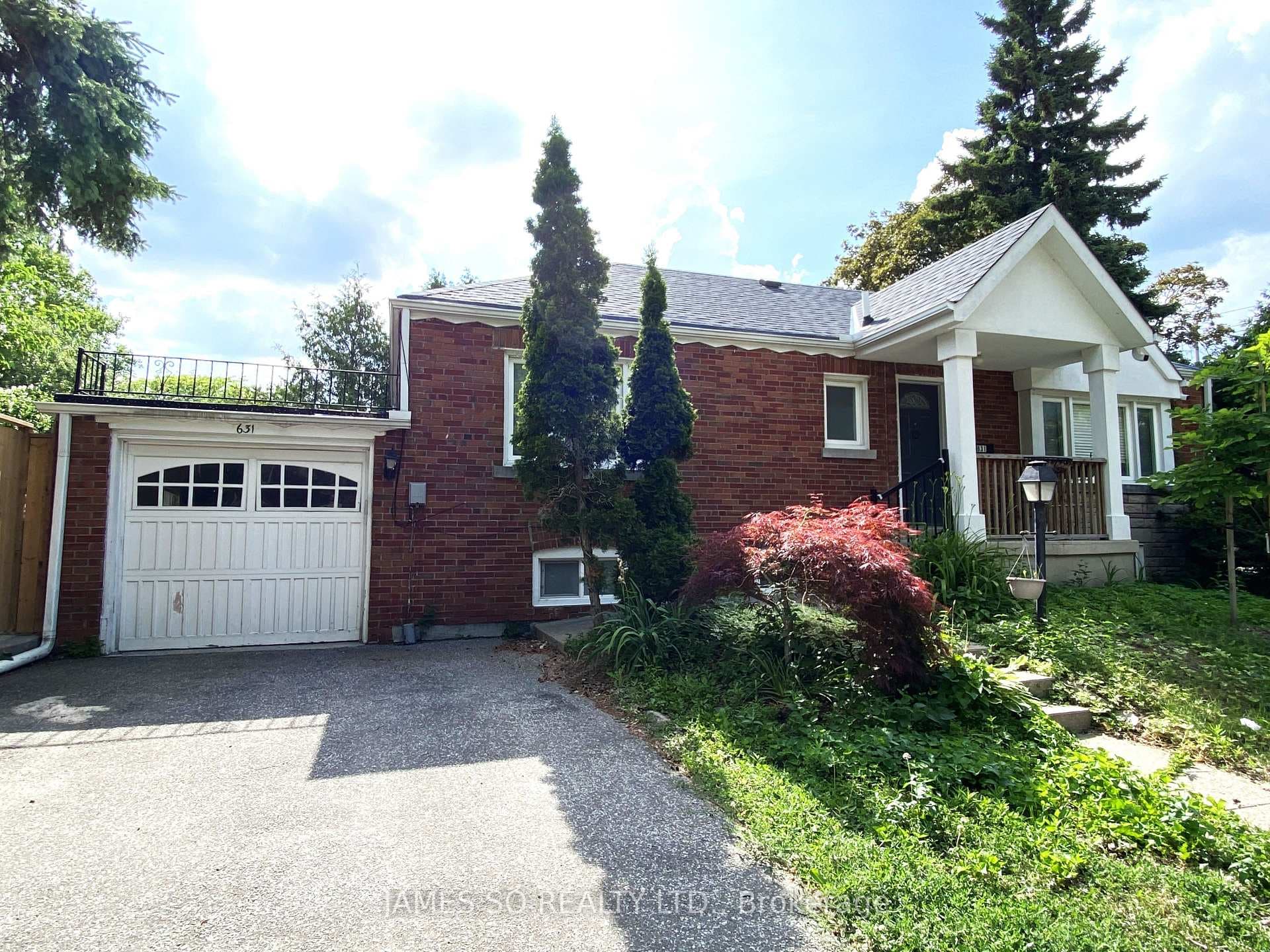 631 O'connor Drive, Danforth / East York, ON M4C 3A5 - Photo 1