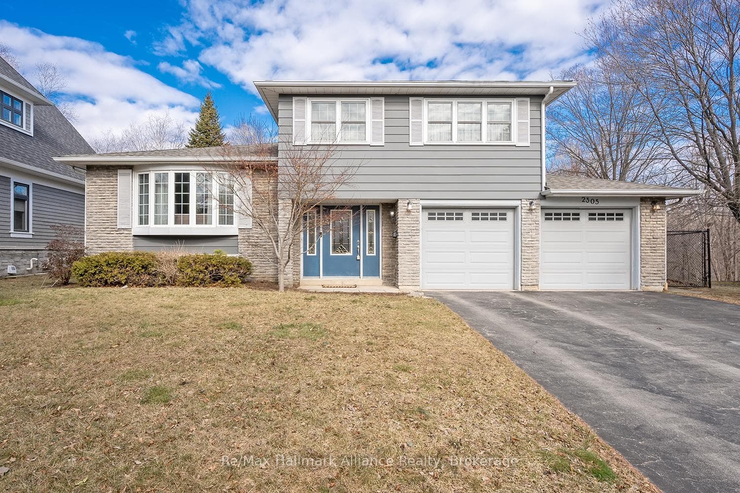 2305 Devon Road, Oakville, ON L6J 5R2 - Photo 1