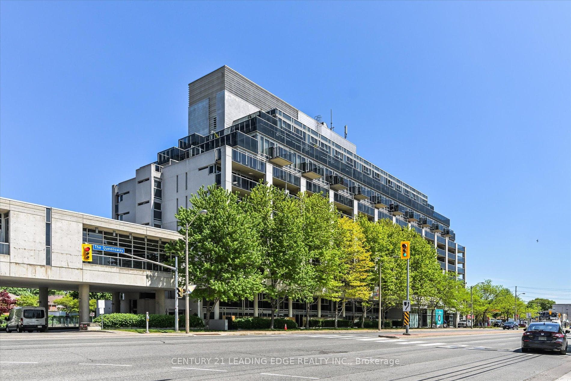1040 The Queensway N/A Unit 710, Etobicoke (Islington / Rexdale), ON M8Z 0A7 - Photo 1