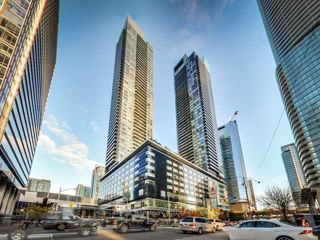 55 Bremner Boulevard Unit 3709, Downtown Toronto / Waterfront, ON M5J 0A6 - Photo 1