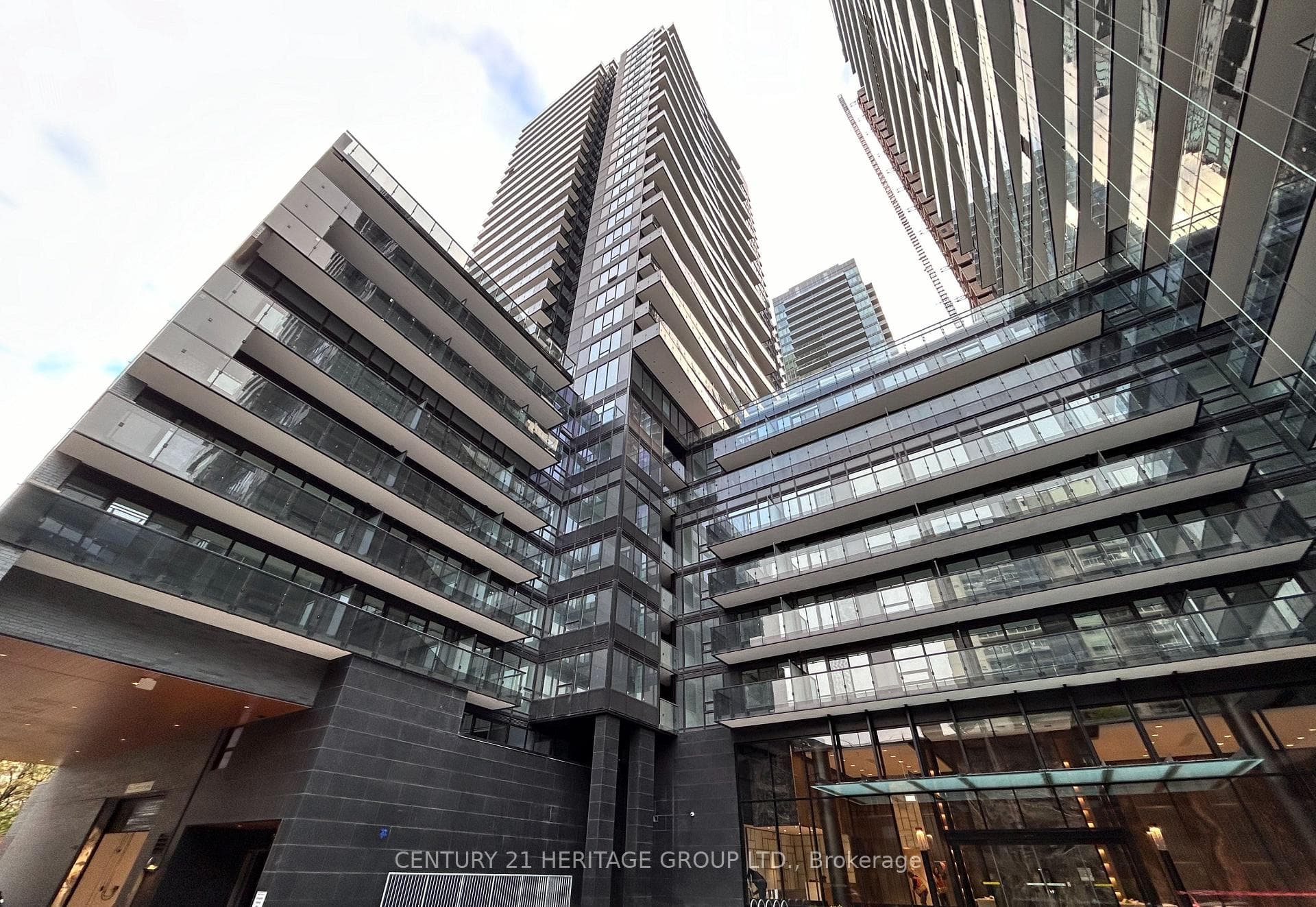 127 Broadway Avenue Unit 808, Leaside / Davisville, ON M4P 1V3 - Photo 1