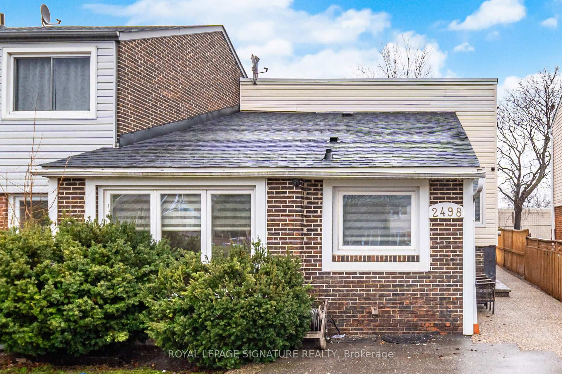 2498 Mainroyal Street, Mississauga, ON L5L 1C9 - Photo 1