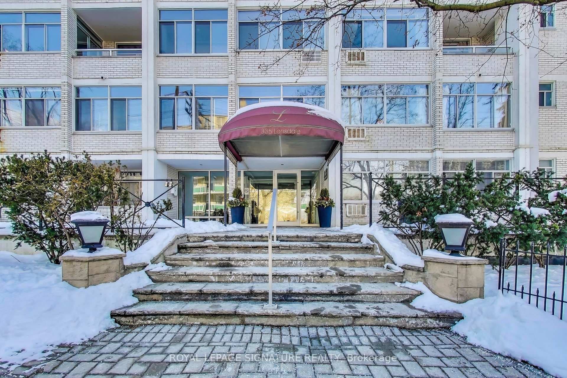 335 Lonsdale Road Unit 212, Forest Hill / Deer Park, ON M5P 1R4 - Photo 1