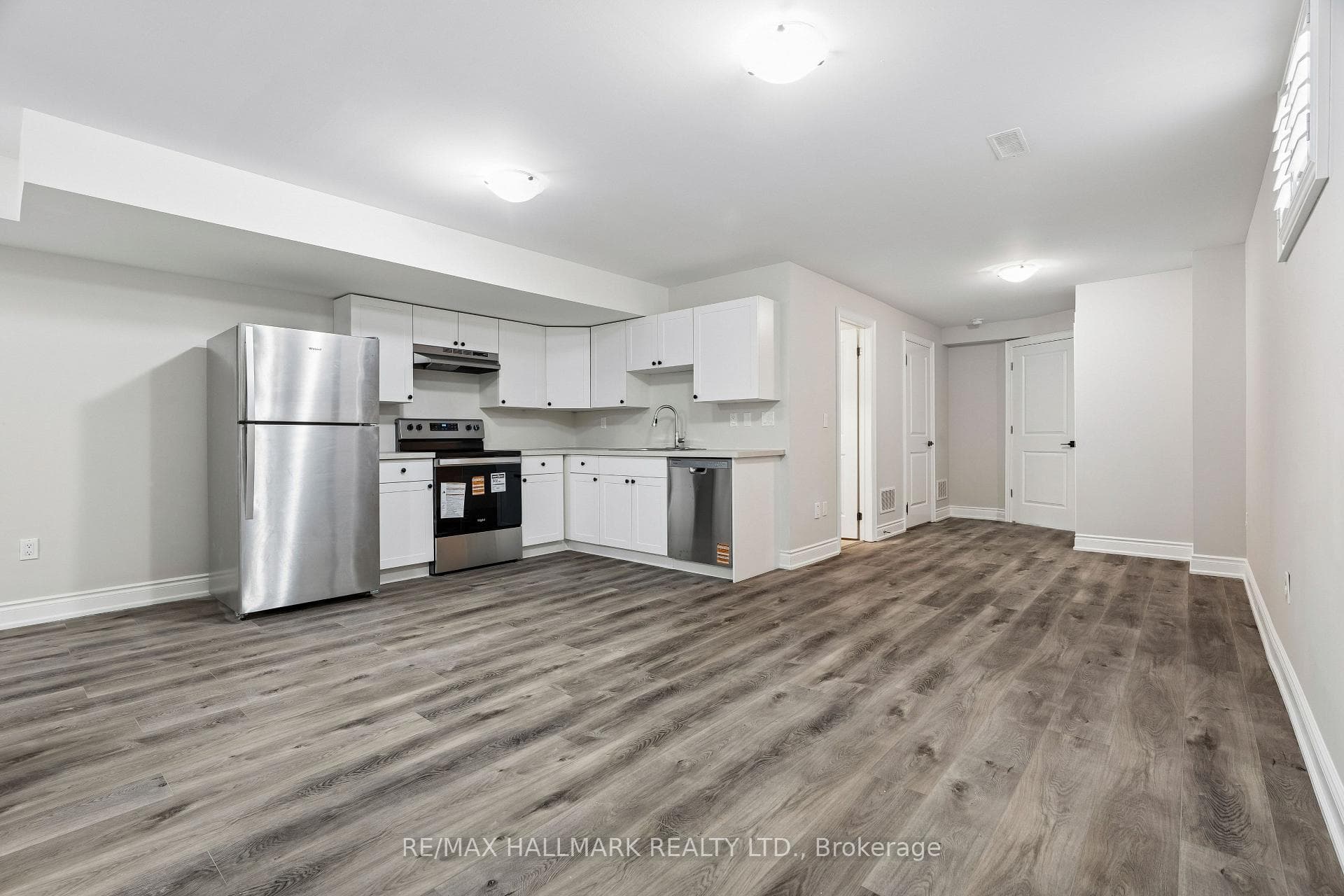 797 Oxford Street Unit Basement, Liberty Village / Parkdale / South Parkdale, ON M8Z 1L5 - Photo 1