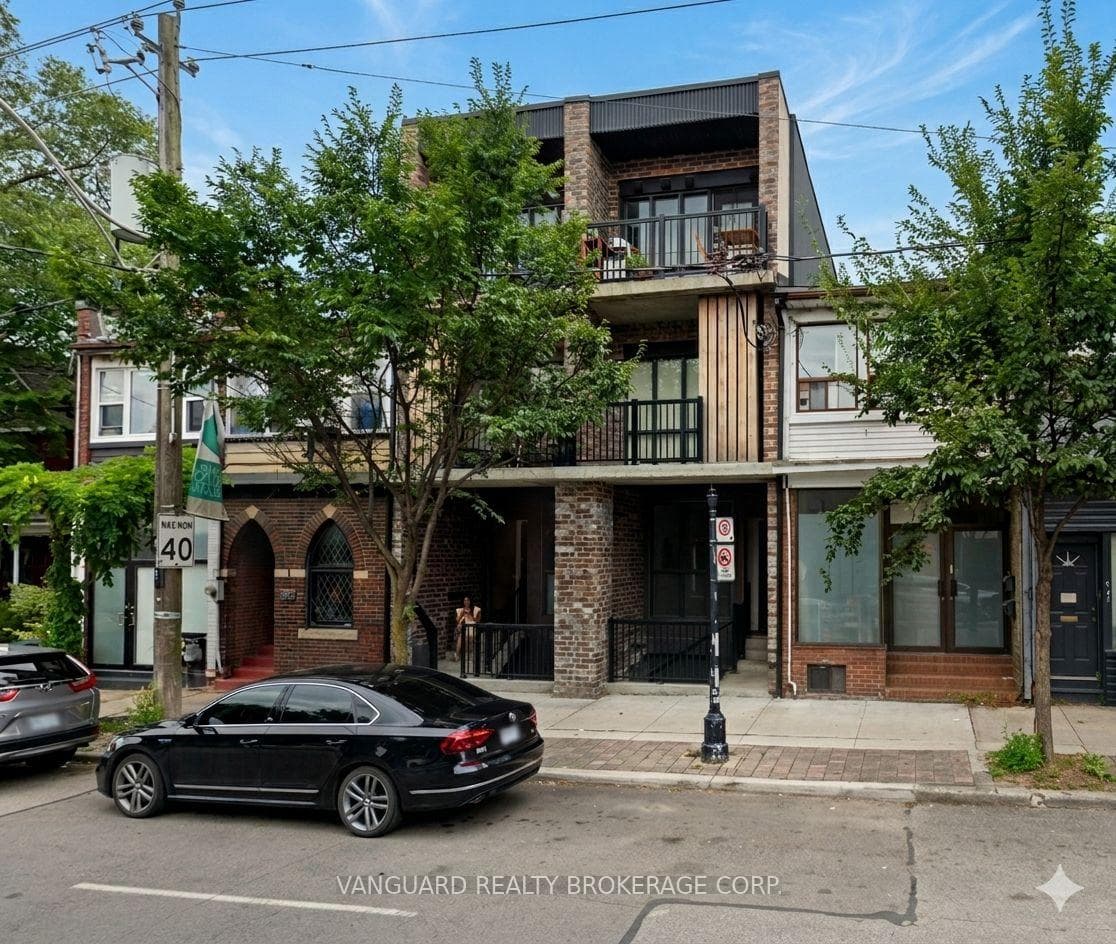984 Dovercourt Road Unit 3rd Floor, Bloor West Village / Swansea, ON M6H 2X5 - Photo 1