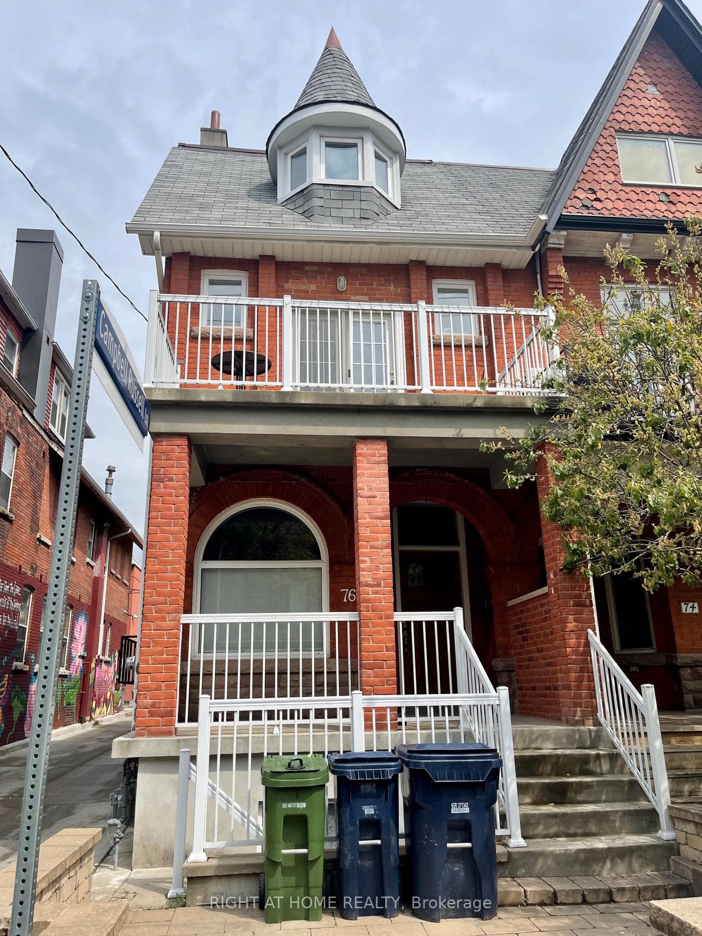 76 Oxford Street Unit Basement, Downtown Toronto / Waterfront, ON M5T 1P1 - Photo 1
