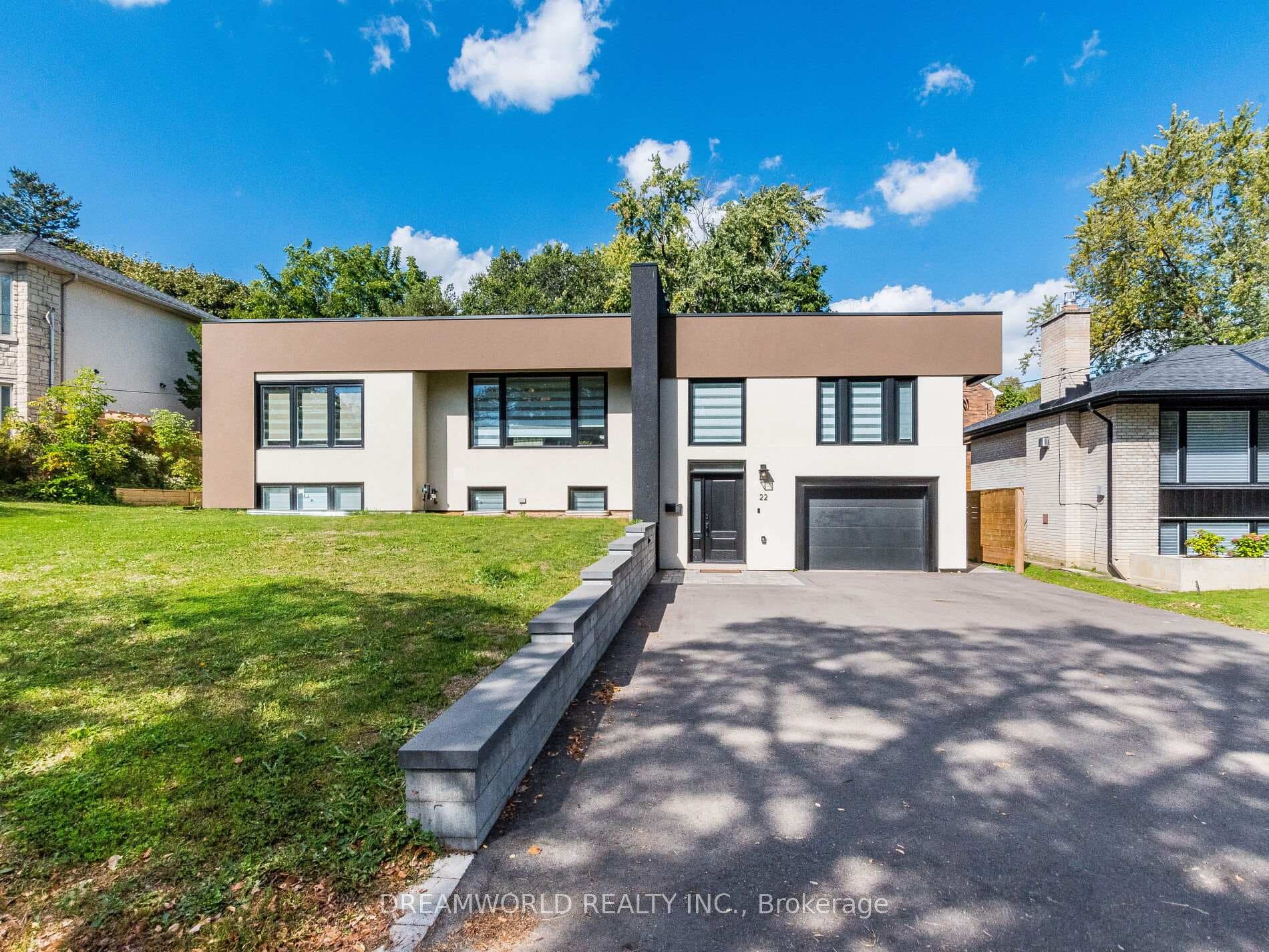 22 Yorkleigh Avenue, Etobicoke (Kingsview Village / Humber Heights), ON M9P 1Y4 - Photo 1