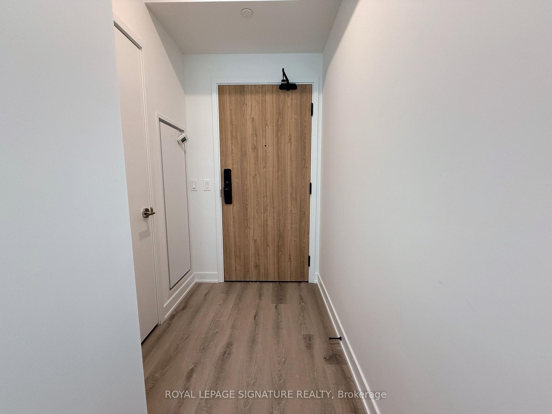 1 Fairview Road Unit 1911, Mississauga, ON L5A 4C6 - Photo 1