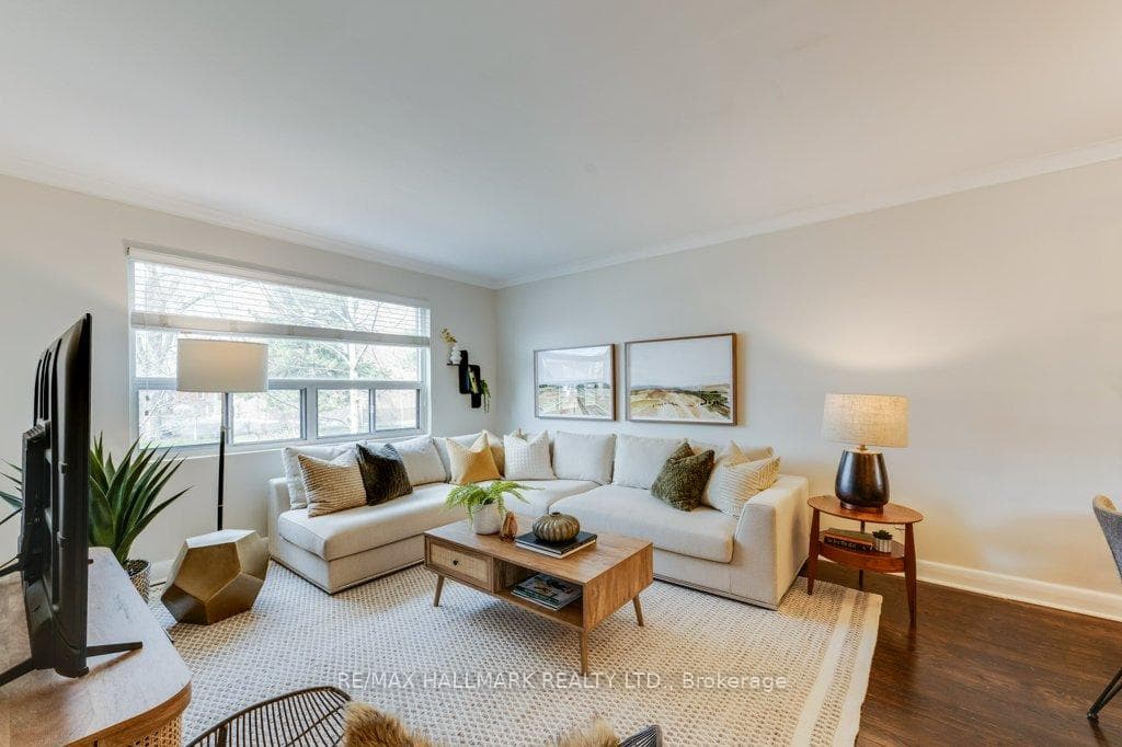 225 Woodville Avenue Unit Main, Danforth / East York, ON M4J 2R4 - Photo 1