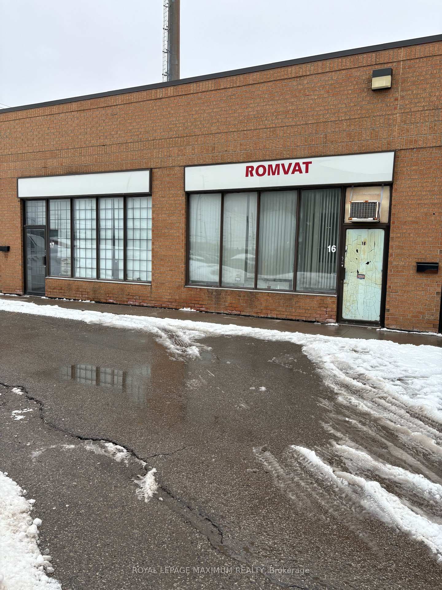 44 Goodmark Place Unit 16, Etobicoke (West Mall / Rexdale), ON M9W 6N8 - Photo 1