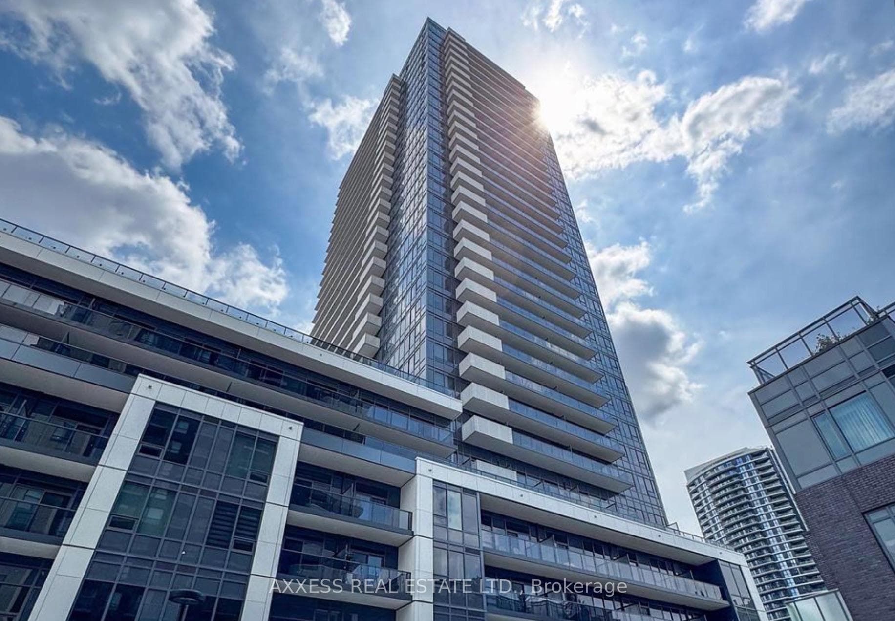5105 Hurontario Street Unit 2511, Mississauga
