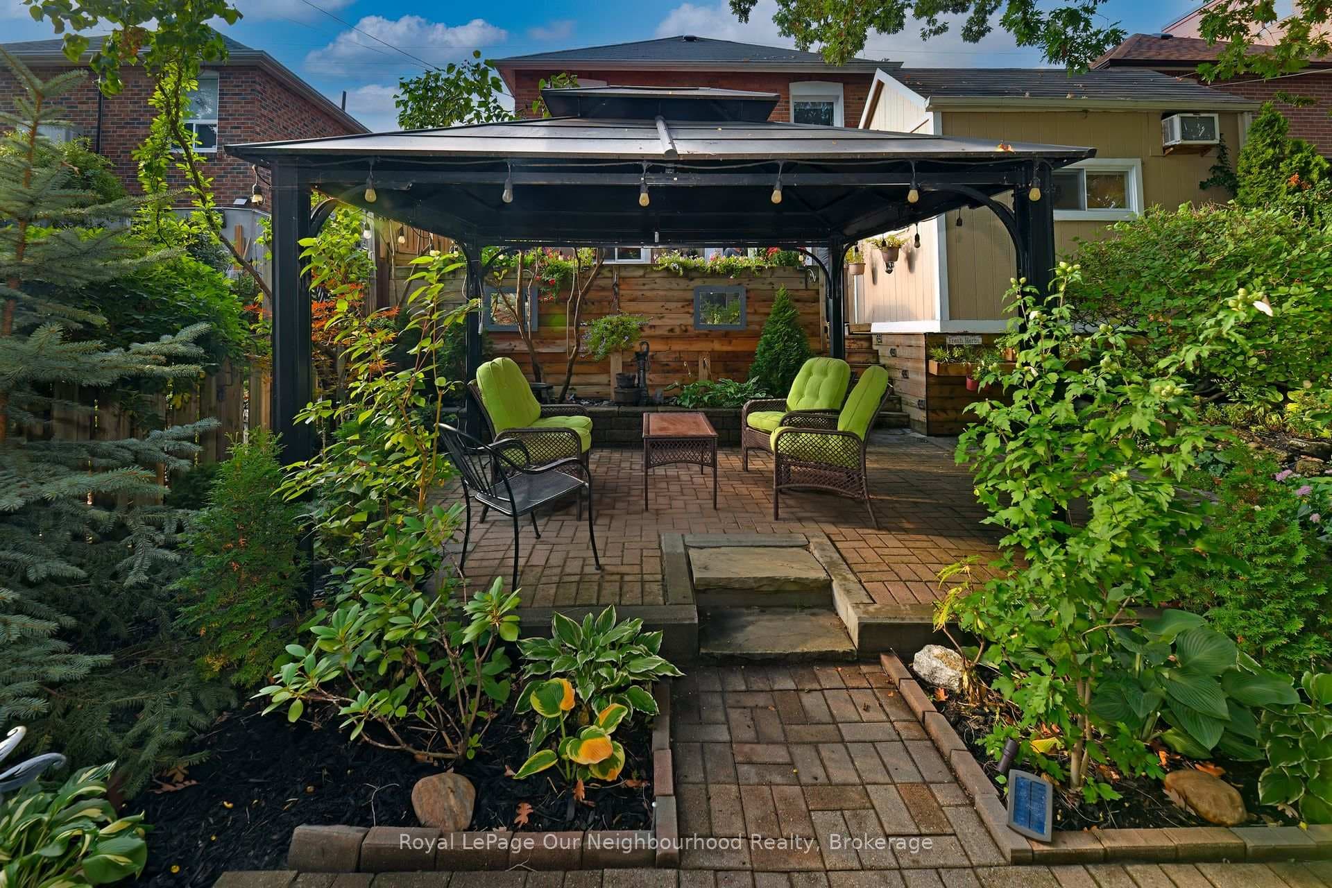 Stunning Backyard Retreat