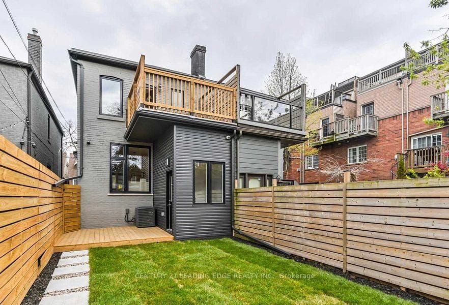 8 Kent Road, Riverdale / Leslieville, ON M4L 2X6 - Photo 1