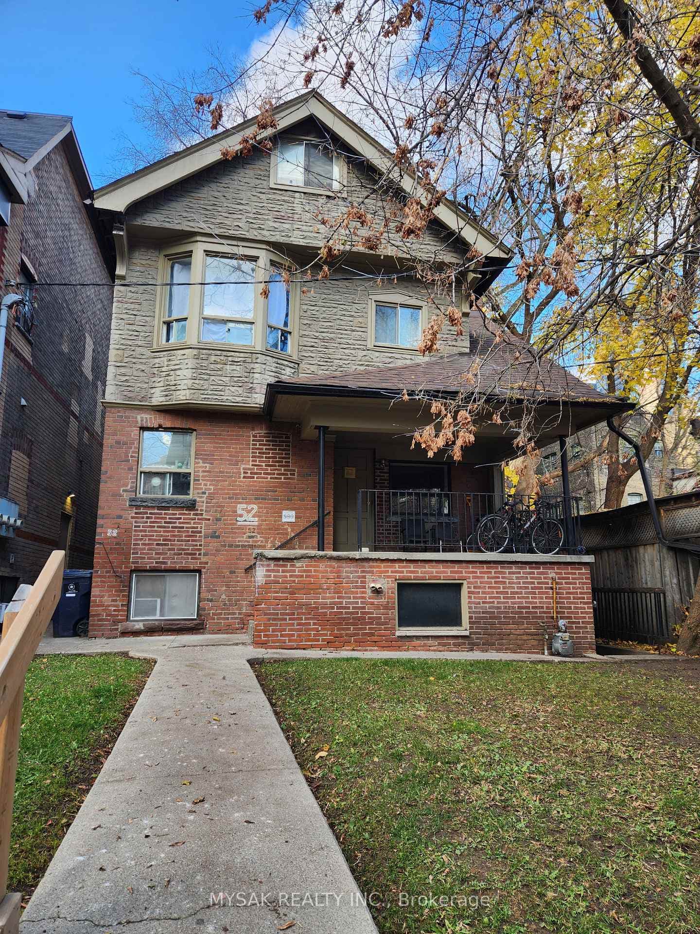 52 Dundonald Street, Regent Park / Cabbagetown / St. James Town, ON M4Y 1K2 - Photo 1