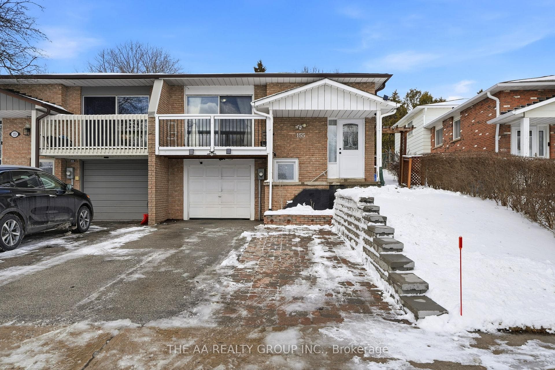 155 Britannia Avenue, Bradford West Gwillimbury, ON L3Z 1A4 - Photo 1