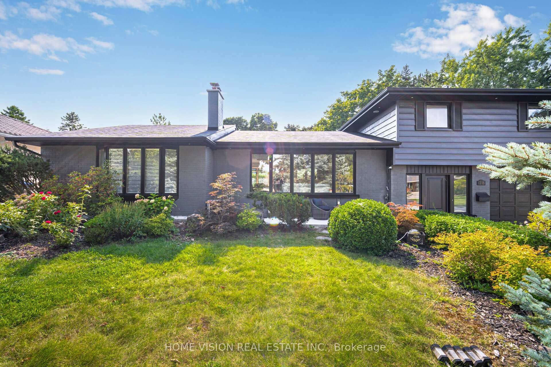 28 Amity Road Unit Main, Mississauga, ON L5M 1P2 - Photo 1