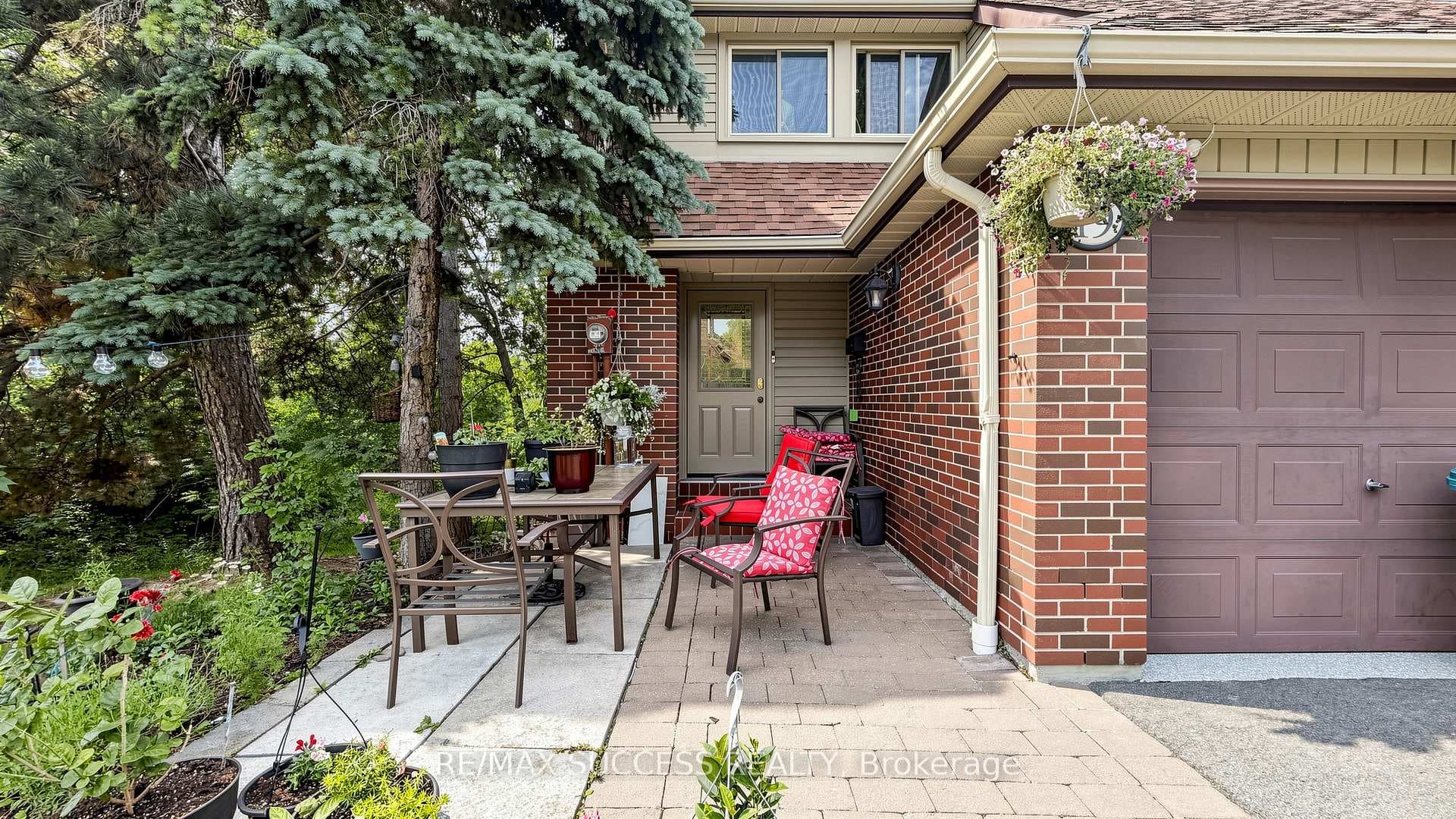2617 Windwood Drive Unit 19, Mississauga, ON L5N 2K6 - Photo 1