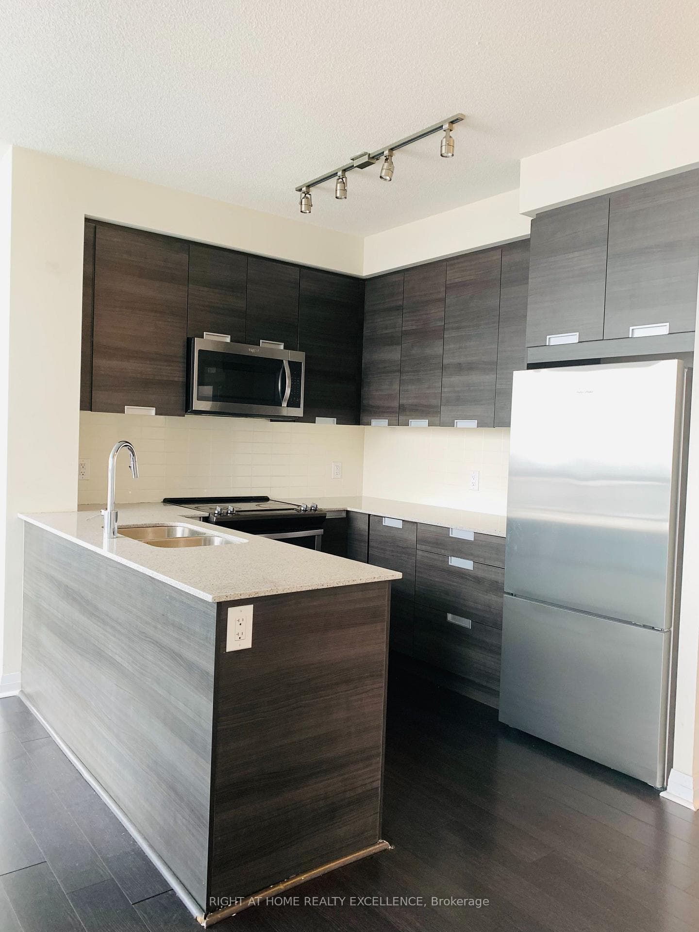 5033 Four Springs Avenue Unit 1917, Mississauga, ON L5R 0G6 - Photo 1