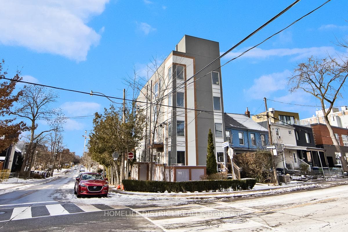 243 Niagara Street, Toronto C01