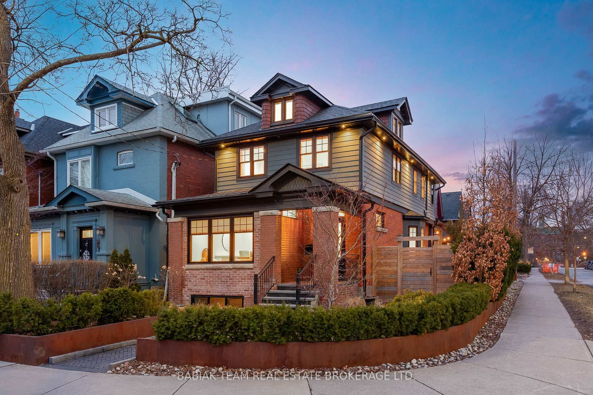 264 Pacific Avenue, Bloor West Village / Swansea, ON M6P 2P5 - Photo 1