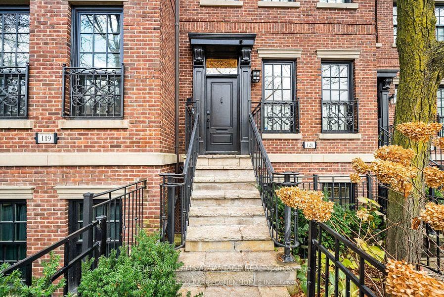 121 Davenport Road, Annex / Yorkville / Summerhill, ON M5R 1H8 - Photo 1