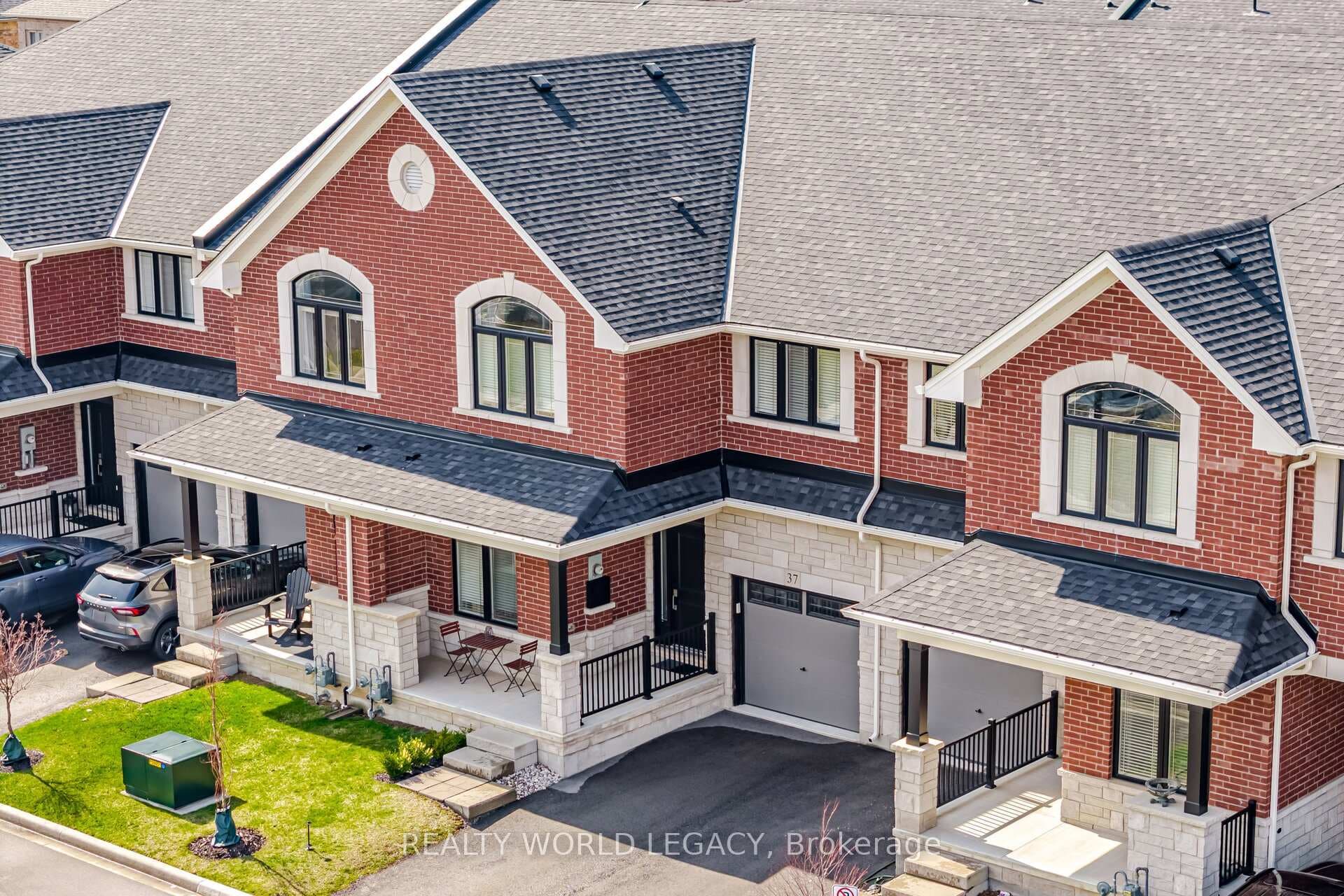 Exterior Arial