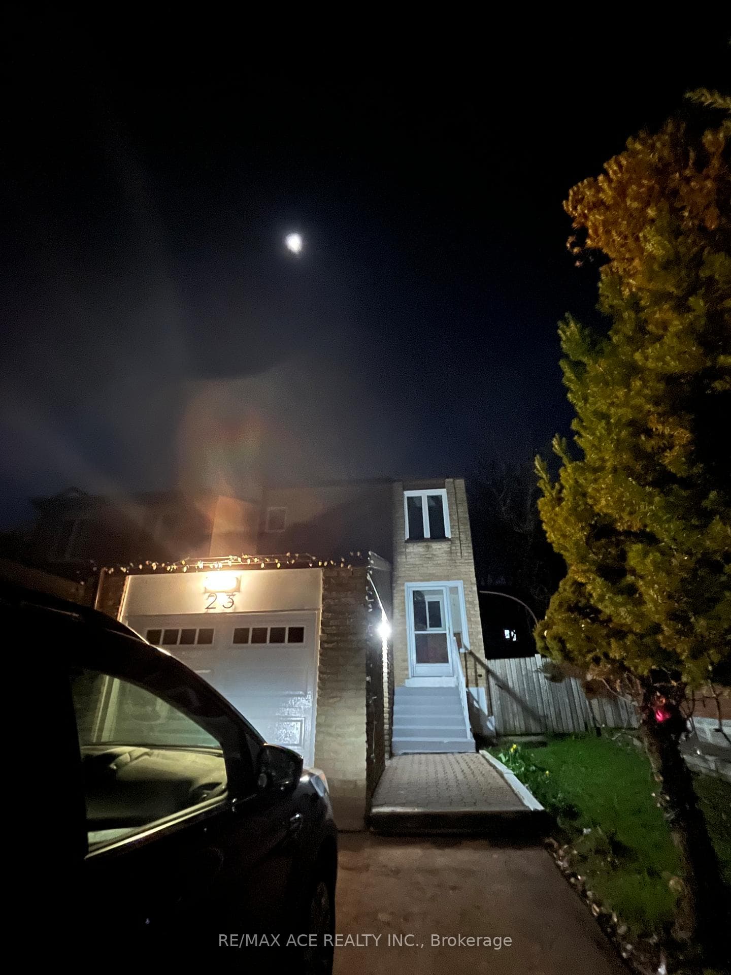 23 Riviera Drive Unit Bsmt, Vaughan