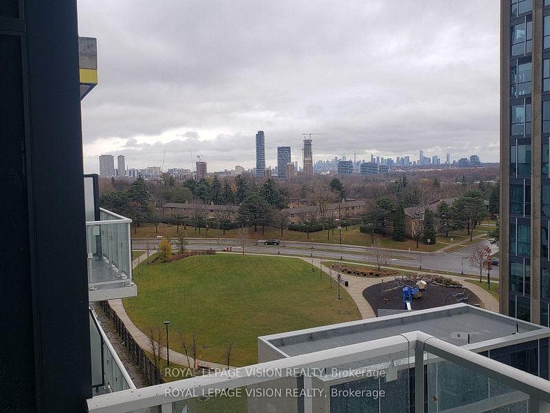 50 O'Neill Road Unit 719, Don Mills / Parkwoods / Victoria Village, ON M3C 0R1 - Photo 1