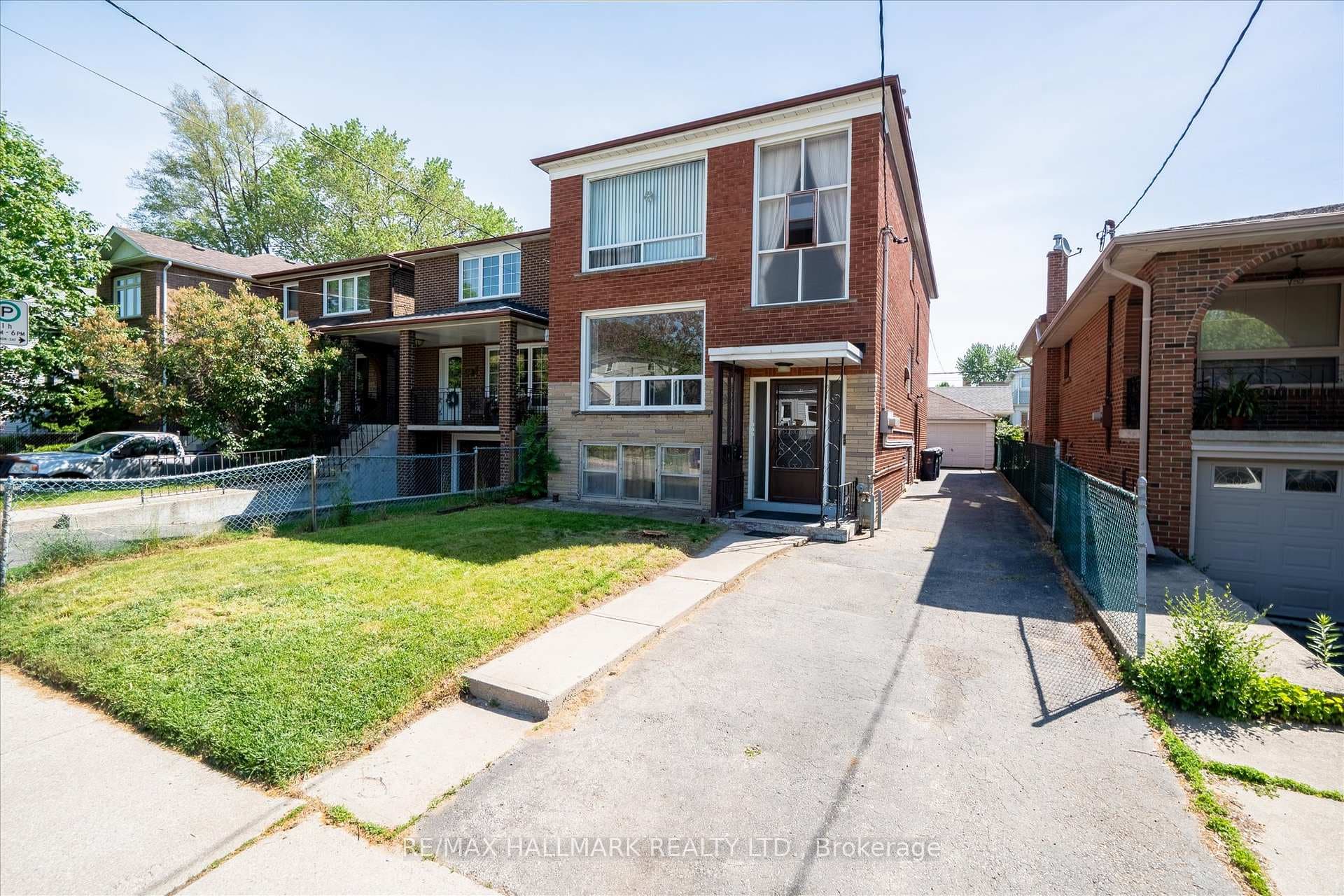 11 Priscilla Avenue, Bloor West Village / Swansea, ON M6S 3W1 - Photo 1