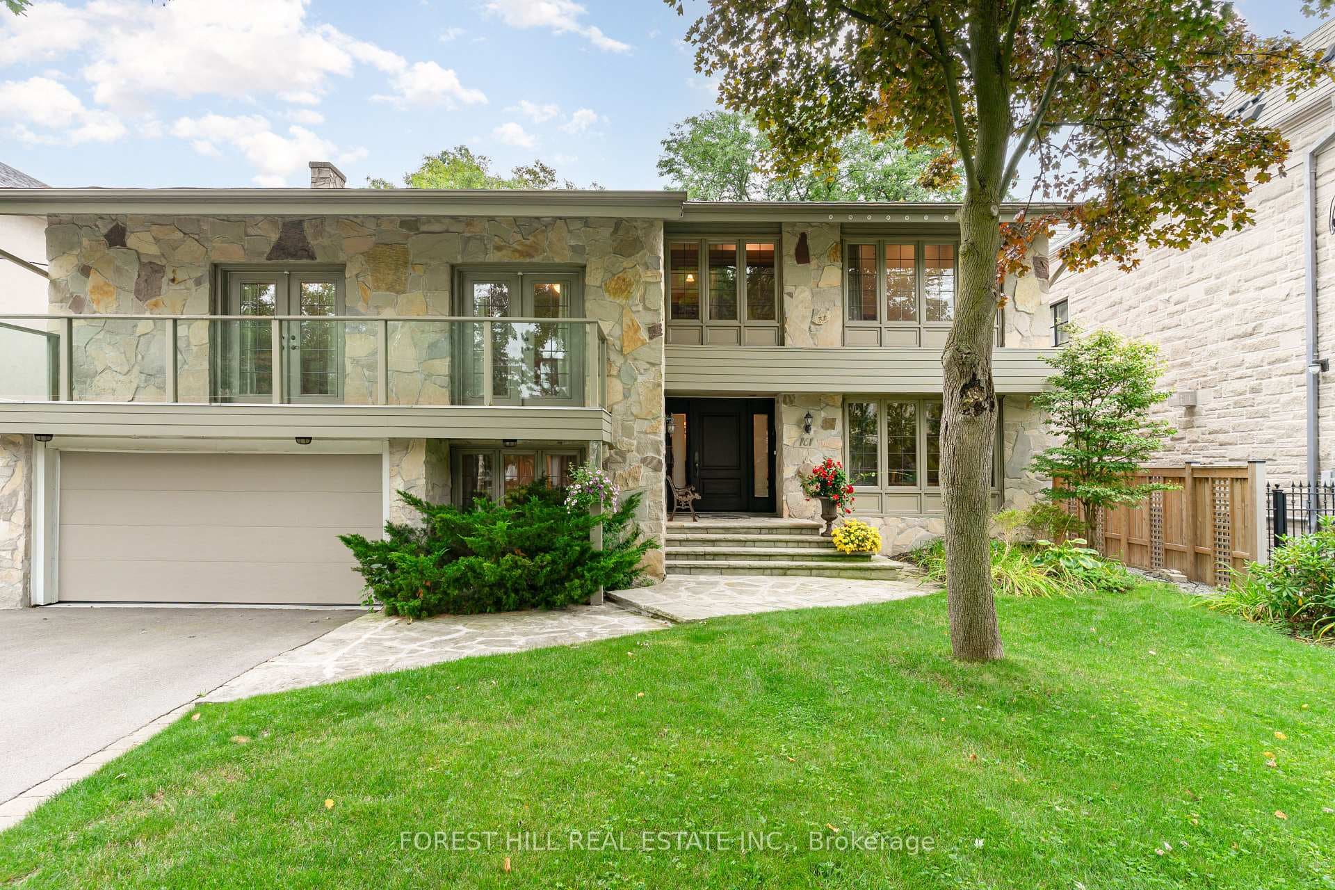 161 Owen Boulevard, Bridle Path / York Mills / Hoggs Hollow, ON M2P 1G8 - Photo 1