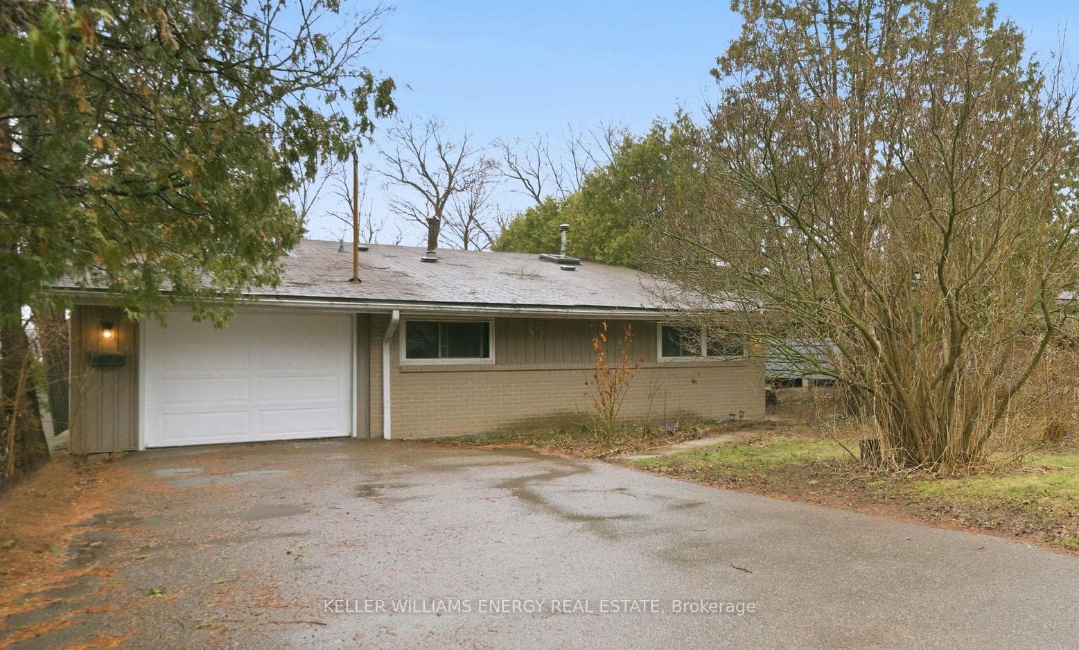 42 Oakley Boulevard, Scarborough (West Hill / Highland Creek), ON M1P 3P4 - Photo 1