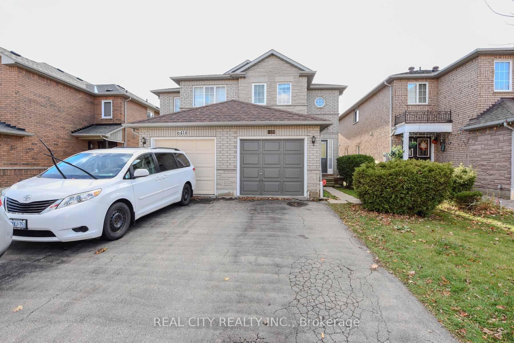 6416 Hampden Woods Road, Mississauga, ON L5N 7V3 - Photo 1