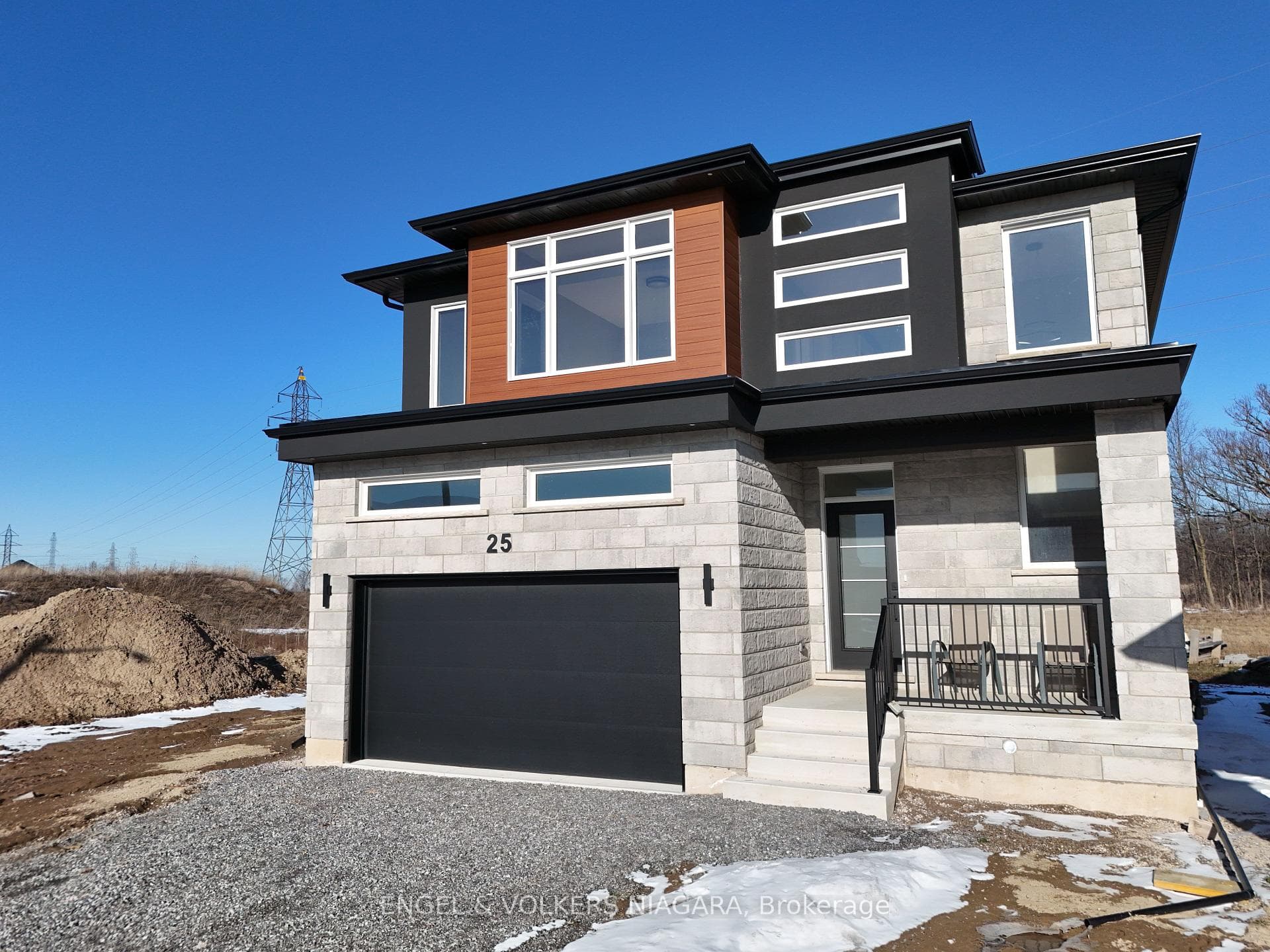 25 Elvira Way, Thorold, ON L2V 0M7 - Photo 1