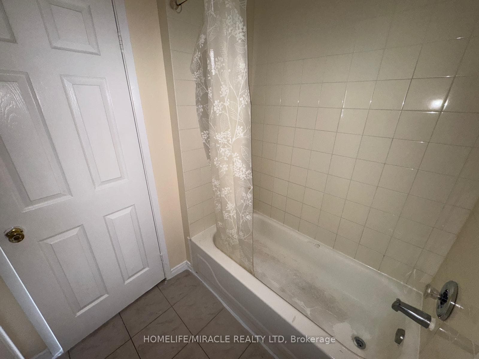 565 Kennedy Road Unit 1, Toronto E04