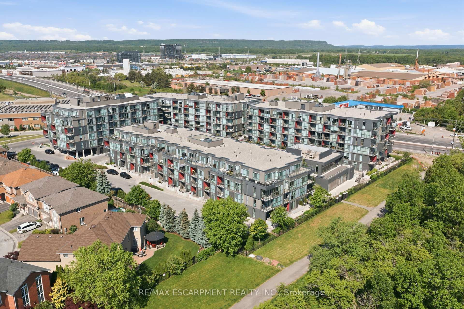 5260 Dundas Street Unit C212, Burlington, ON L7L 0J7 - Photo 1