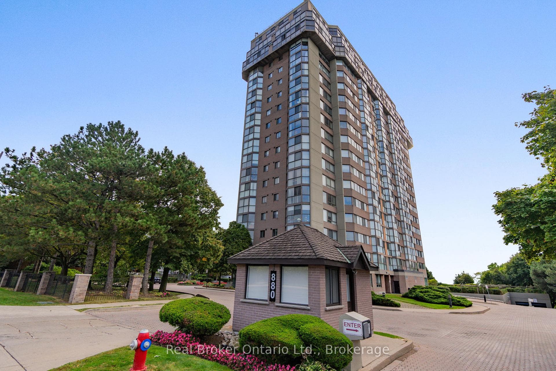 880 Dundas Street Unit 502, Mississauga, ON L5C 4H3 - Photo 1