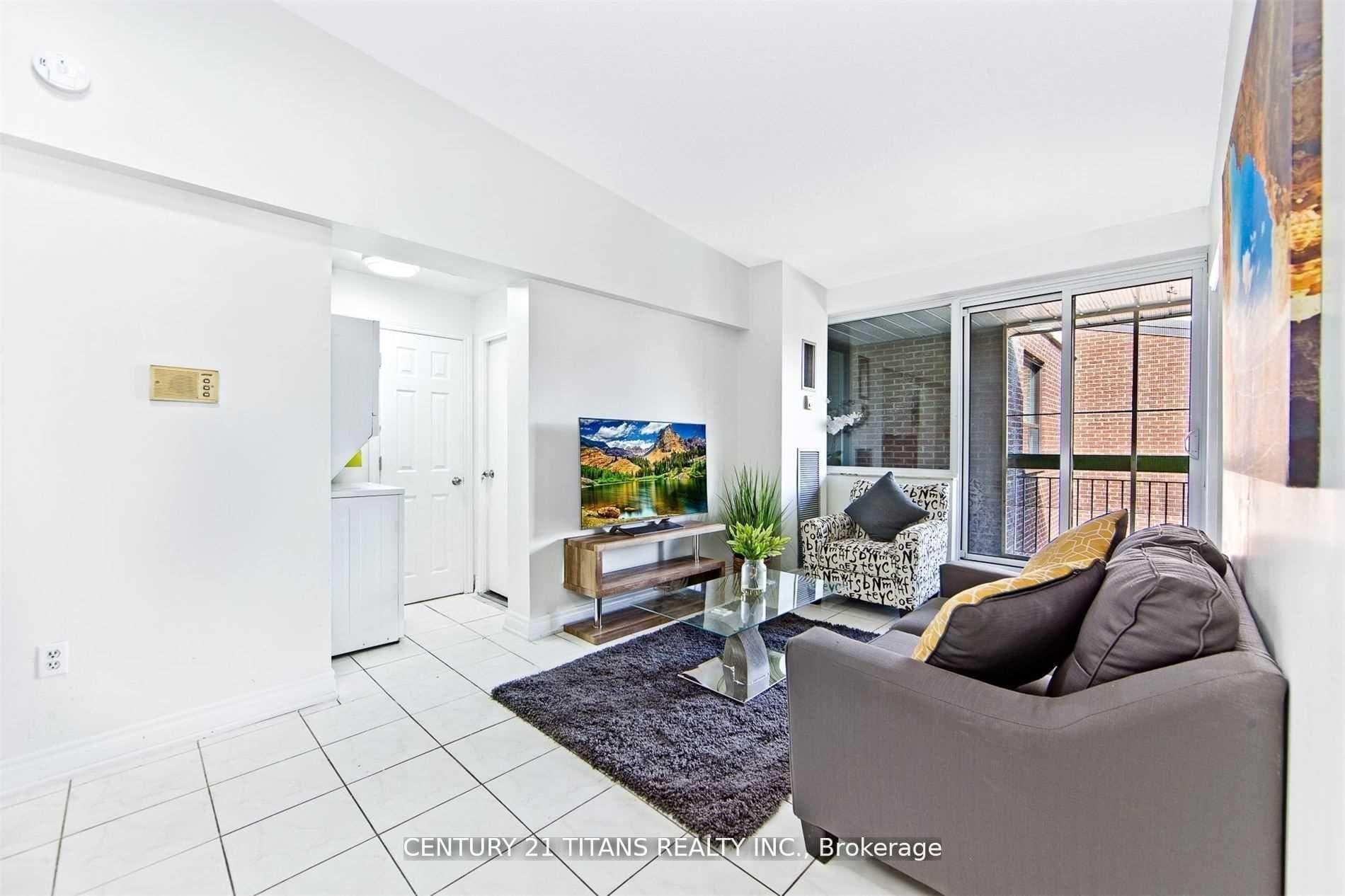 4064 Lawrence Avenue Unit 510, Rouge / Port Union / Malvern, ON M1E 4V6 - Photo 1