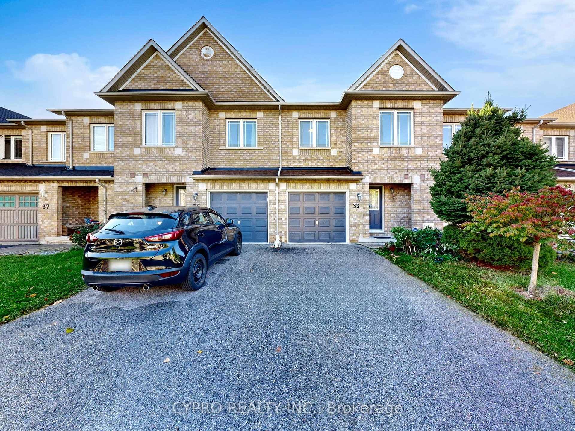 33 Bilbrough Street, Aurora, ON L4G 7W3 - Photo 1