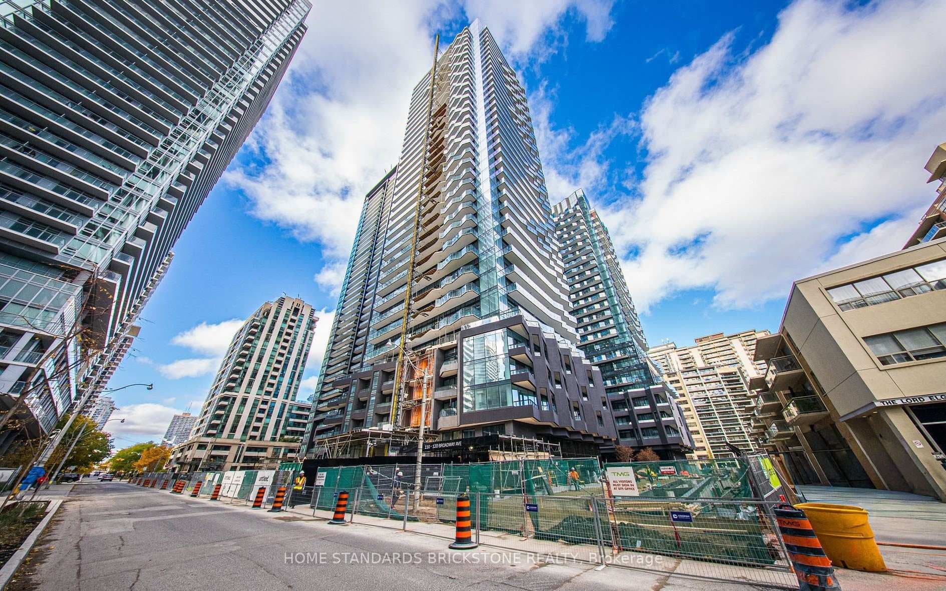 110 Broadway Avenue Unit 1101, Leaside / Davisville, ON M4P 1V7 - Photo 1