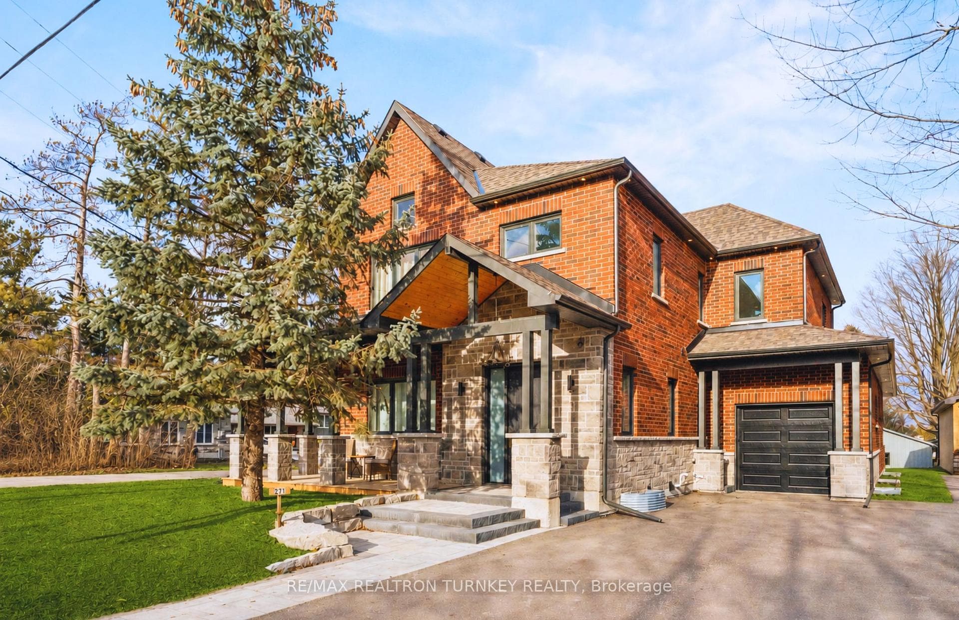 Welcome to 271 Main St North!