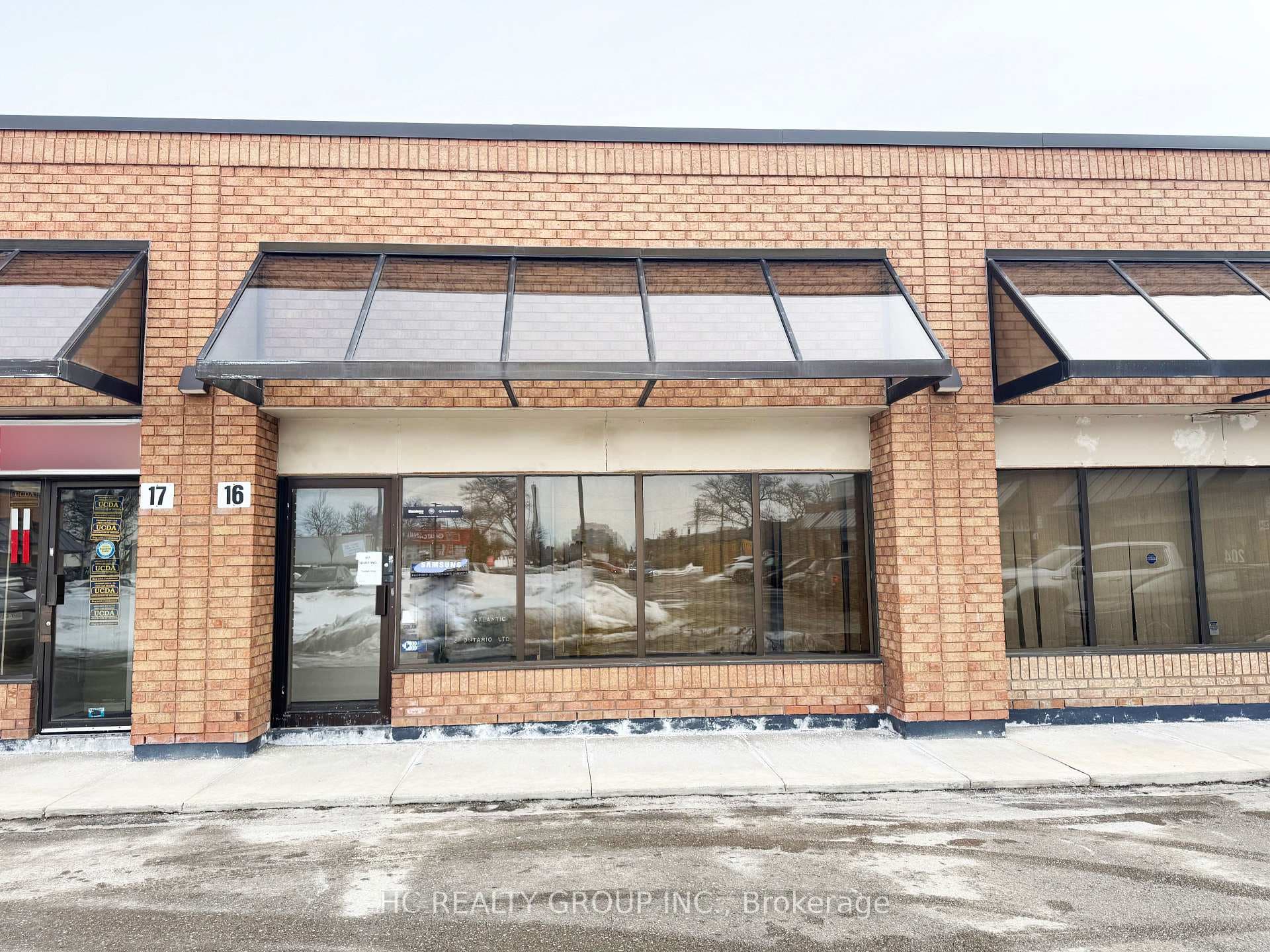 3300 Steeles Avenue Unit 16, Vaughan, ON L4K 2Y4 - Photo 1