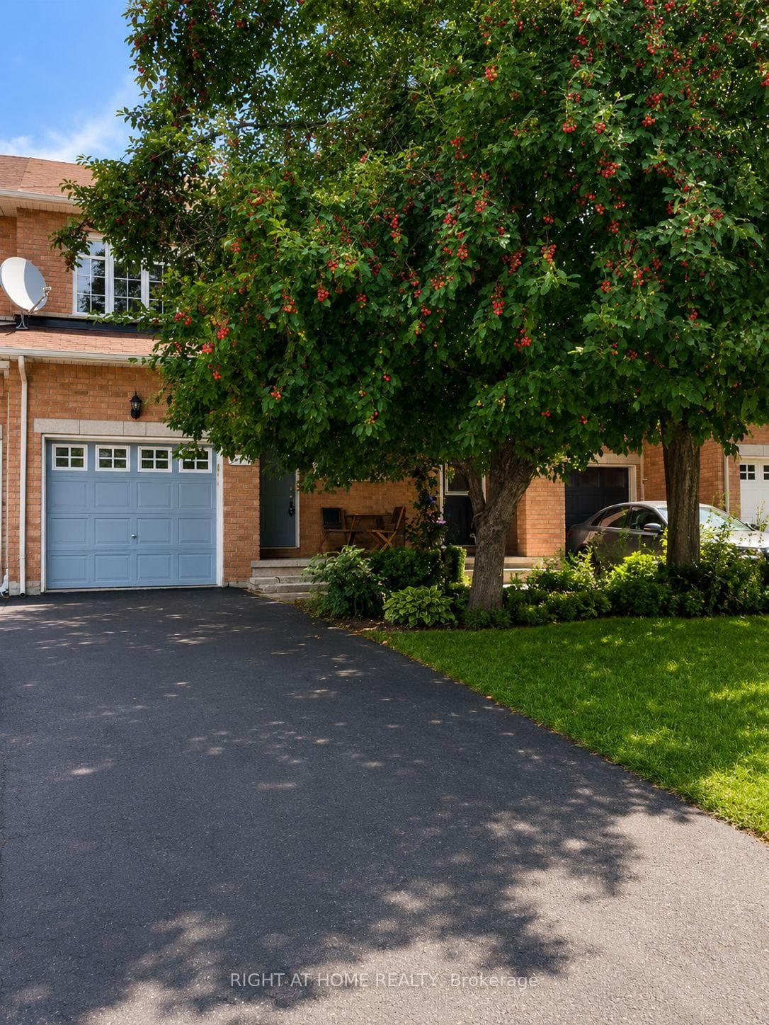 919 Schooner Crescent, Blossom Park - Airport and Area, ON K1V 1Y3 - Photo 1