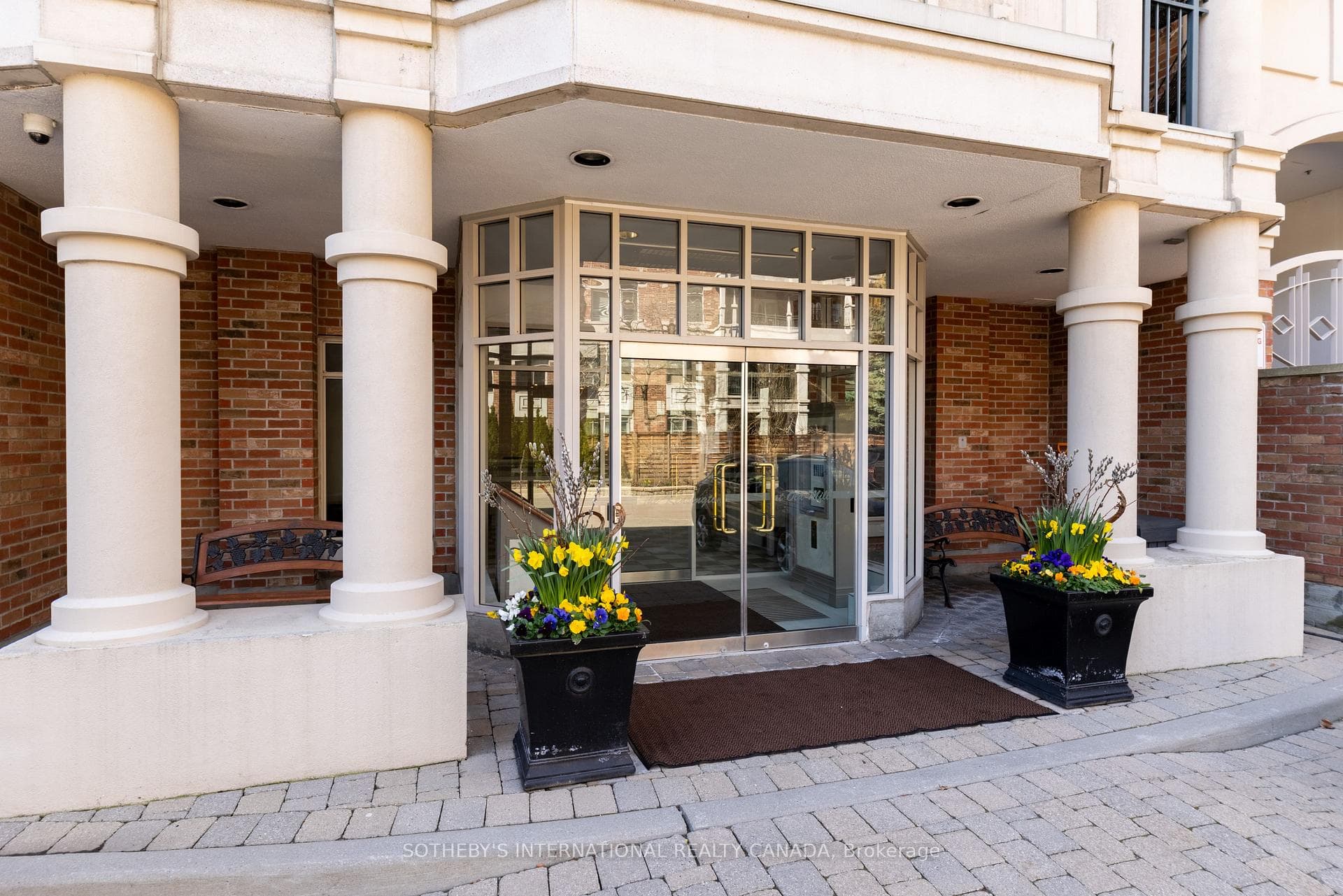 10 Old Mill Trail Unit PH08, Etobicoke (Islington / Rexdale), ON M8X 2Y9 - Photo 1