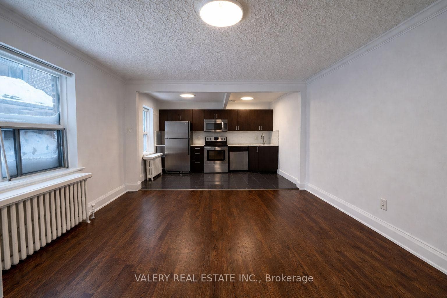 2404 Queen Street Unit 35, Birch Cliff / Cliffside, ON M1N 1A2 - Photo 1