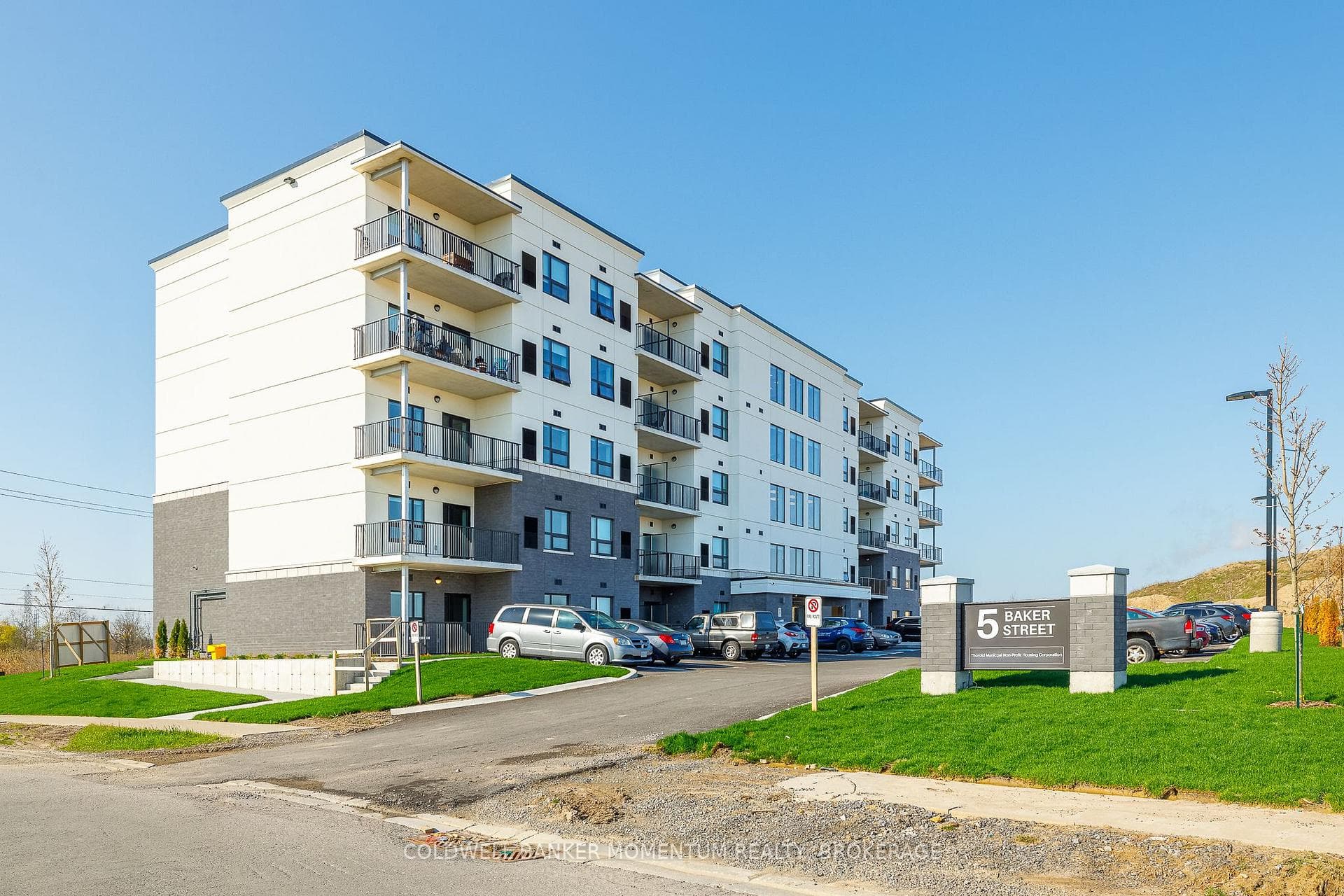 5 Baker Street Unit 212, Thorold, ON L2V 0J5 - Photo 1