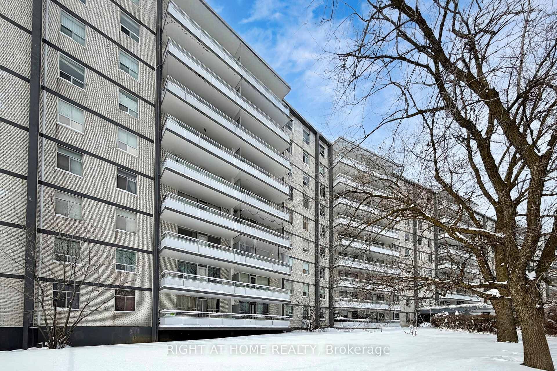 3460 Keele Street Unit 723, Downsview / Black Creek, ON M3J 1L9 - Photo 1