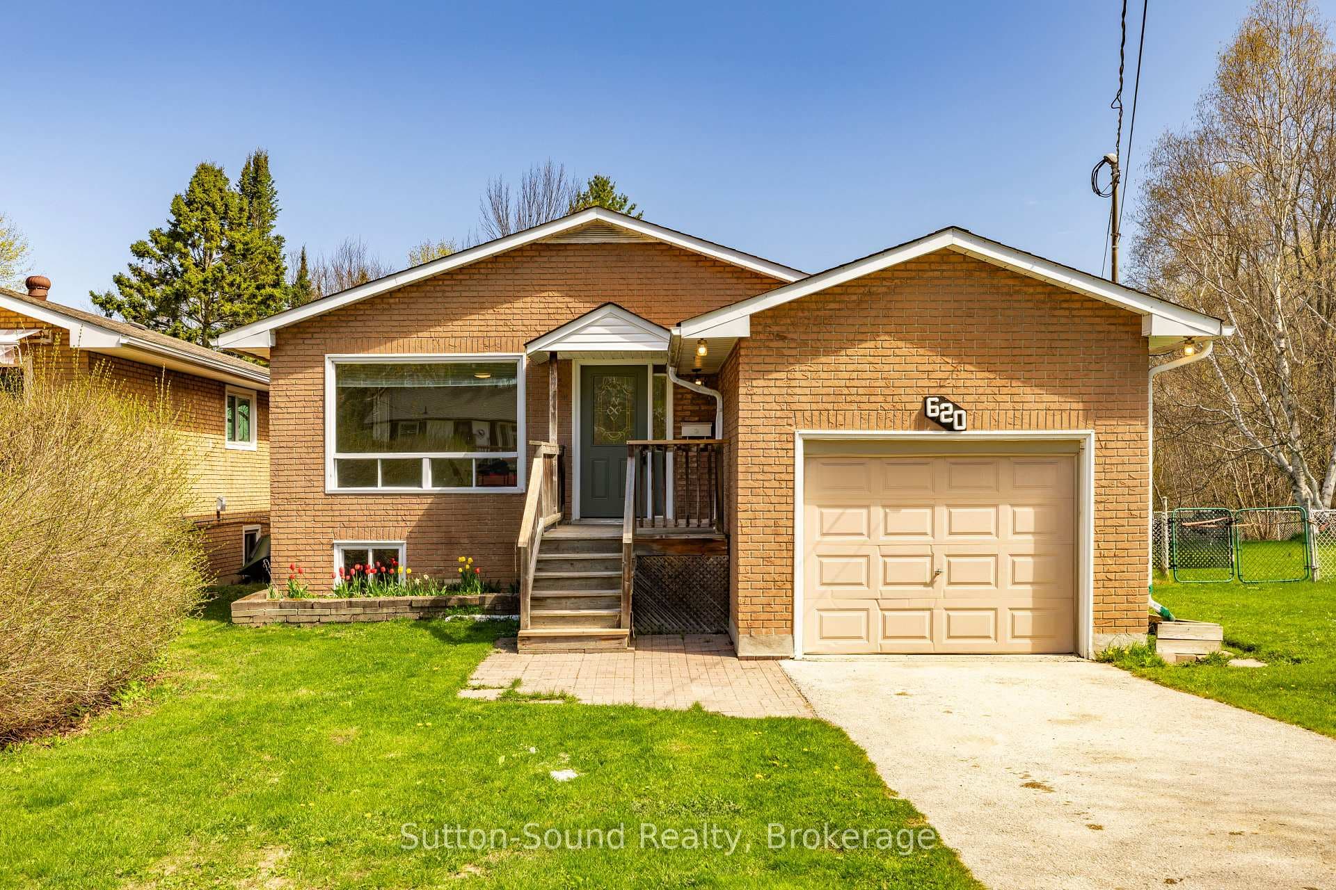 Raised Bungalow with Garage